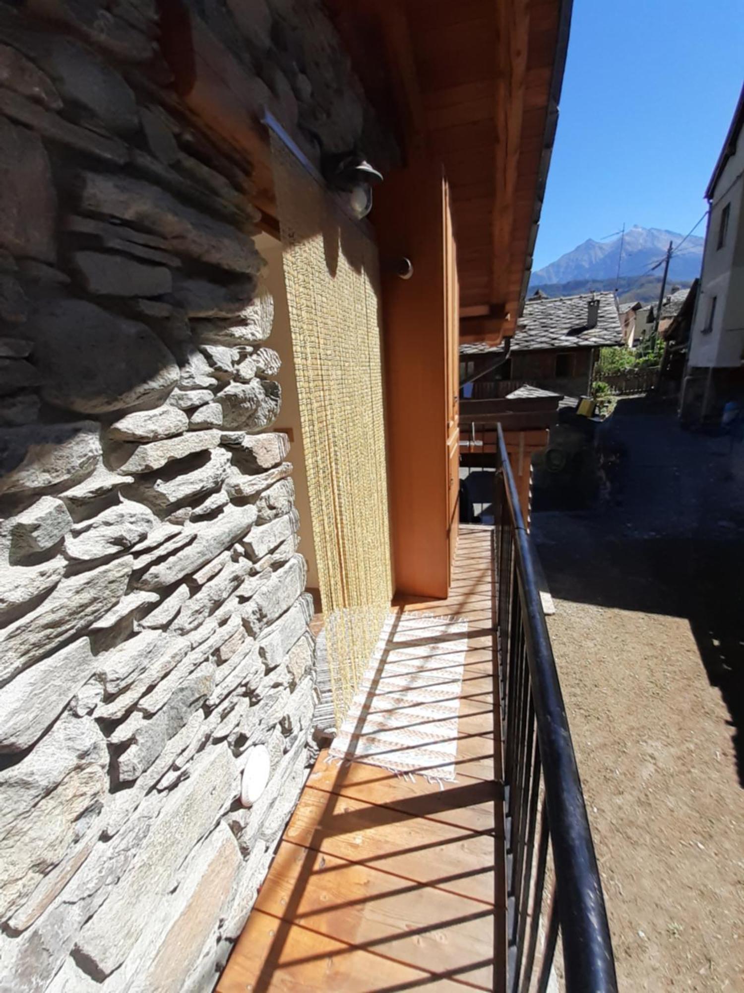 Acero Rosso Villa Champdepraz Ngoại thất bức ảnh